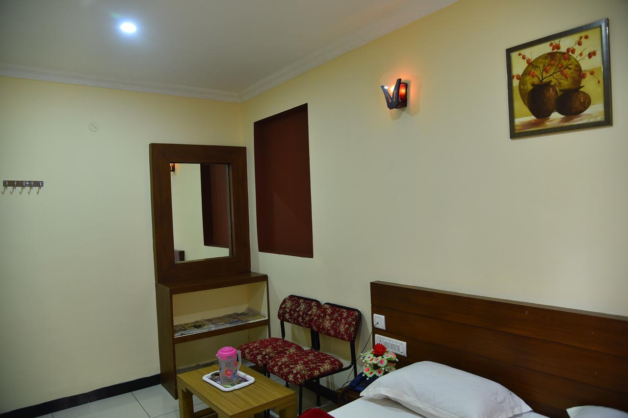 Hotel Ezhil Residency Kodaikanal Exteriér fotografie